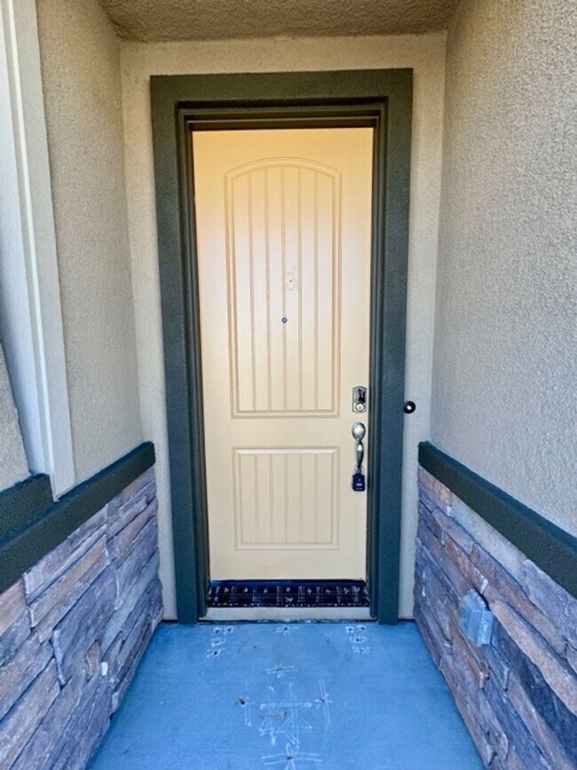 Building Photo - COMING SOON Brand new 4 bedroom Menifee Home with Solar included, now available for LEASE!