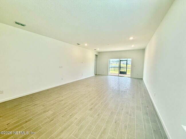 Building Photo - 3016 Raven Trce