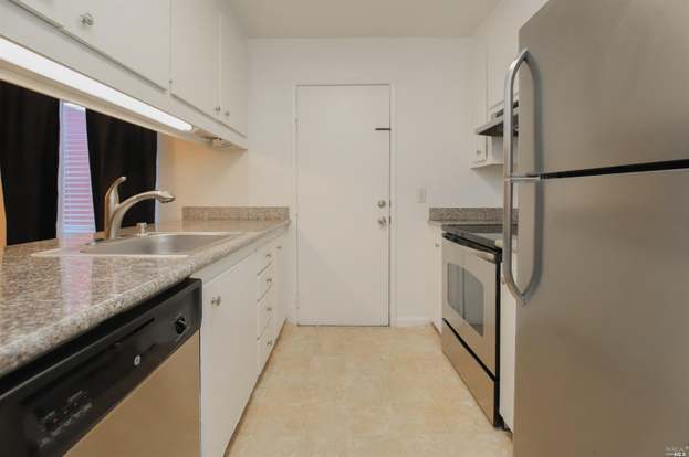 Building Photo - 62 Villa Cir