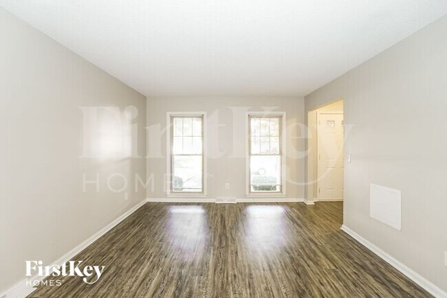 Building Photo - 104 Heron Ct