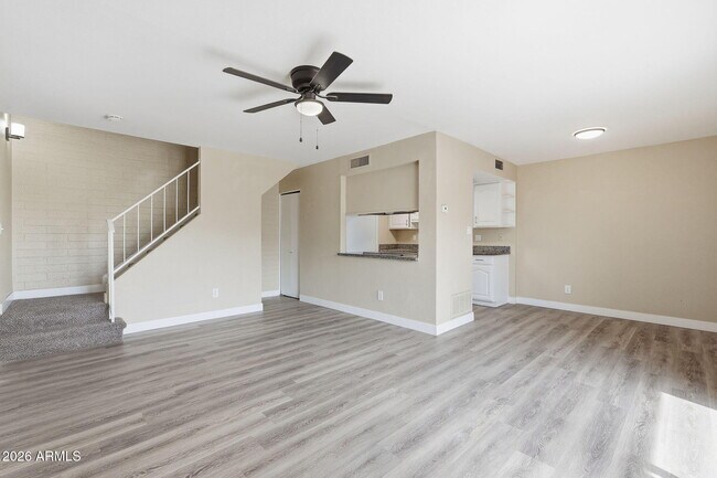 Building Photo - 8432 N 34th Dr