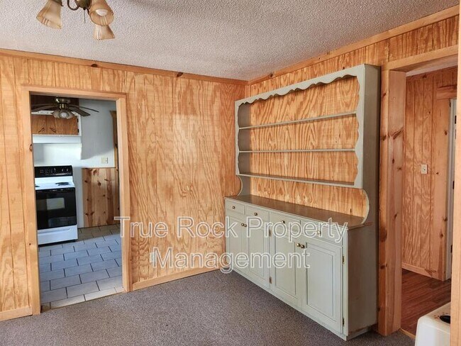 Building Photo - 311 S Cash