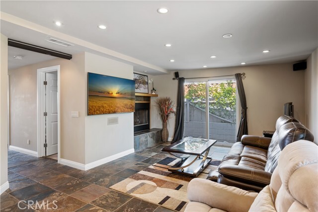 Building Photo - 5225 Bindewald Rd