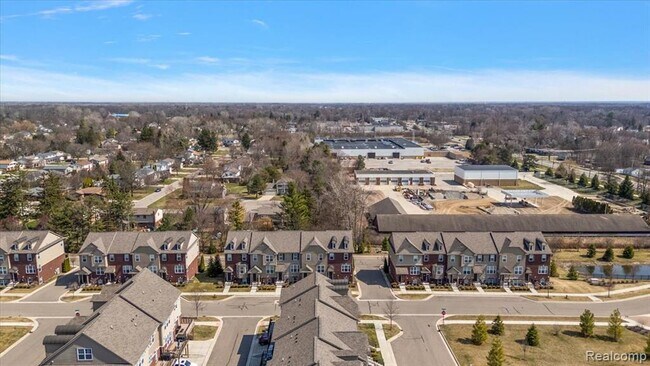 Building Photo - 2877 Hartwick Dr