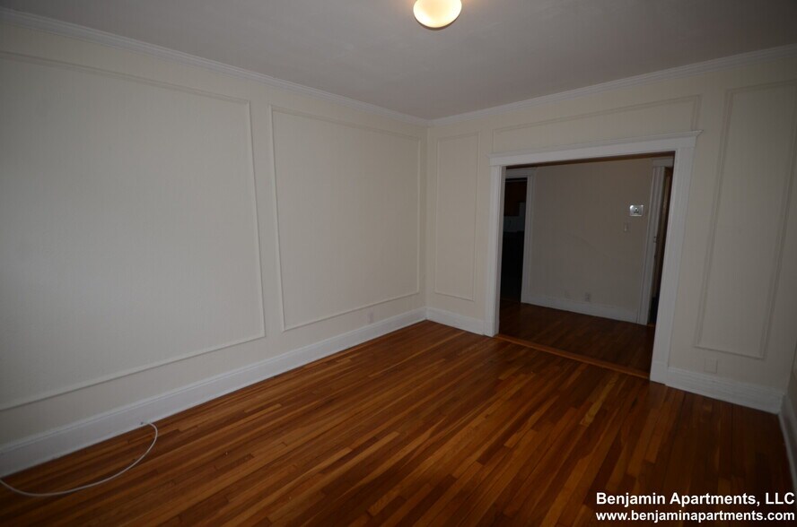Building Photo - 5 Vinal St