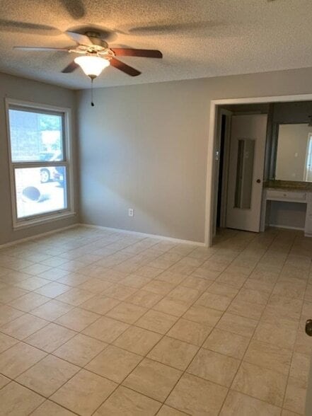 Building Photo - 7016 York Ave