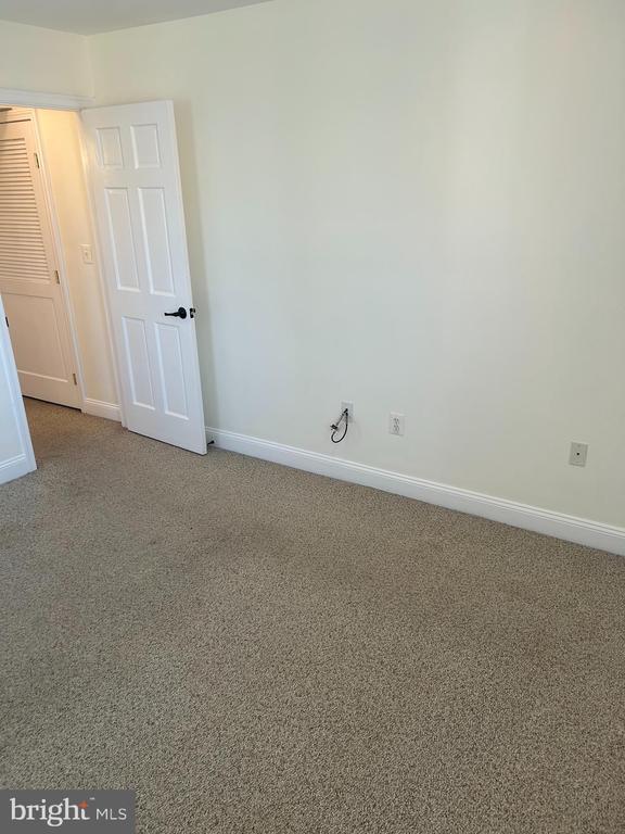 Building Photo - 4800 C St SE