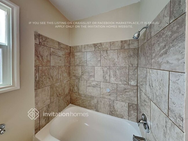 Building Photo - 18147 Archwood St