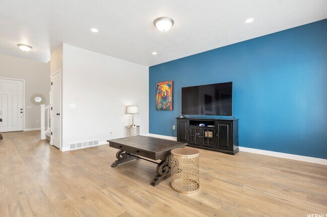 Building Photo - 12339 S Bigbend Vista Dr