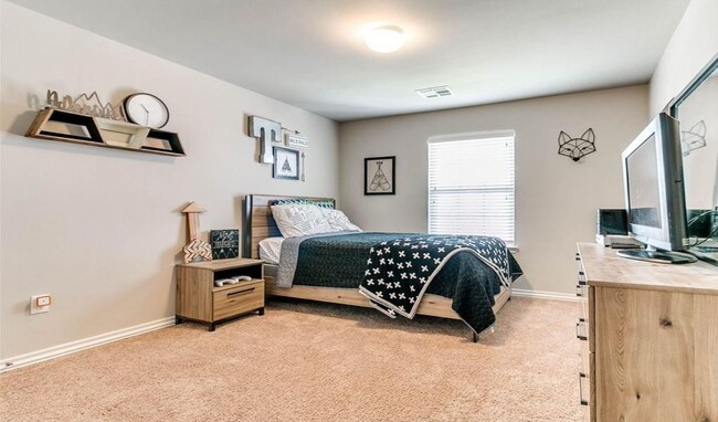 Building Photo - 14833 Gravity Falls Ln