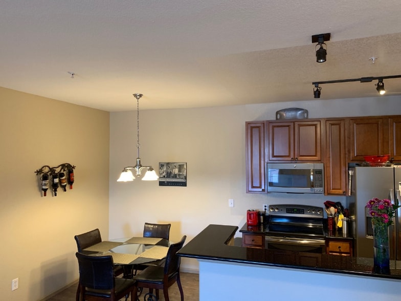 Building Photo - 2855 Blue Sky Cir