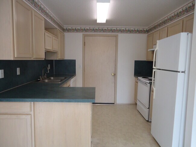 Building Photo - 15331-15331 Berry Valley Rd SE