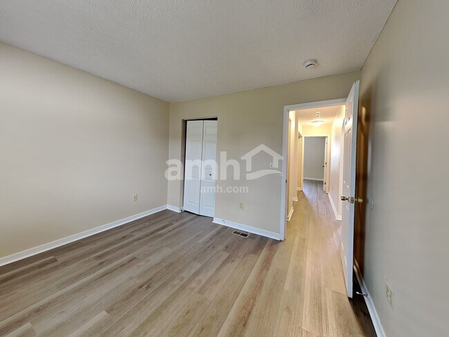 Building Photo - 5691 Levi Kramer Blvd