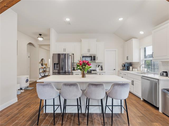 Building Photo - 1413 Saddle Ridge Dr