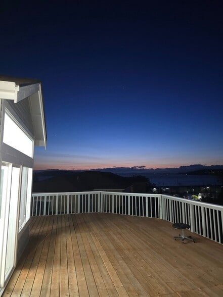 Building Photo - 2805 Chambers Bay Dr