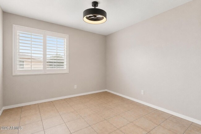 Building Photo - 4212 W Vista Ave