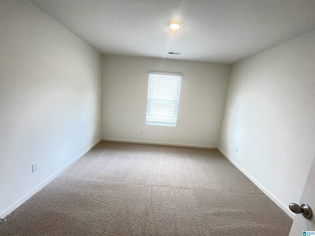 Building Photo - 5586 Post Oak Trl