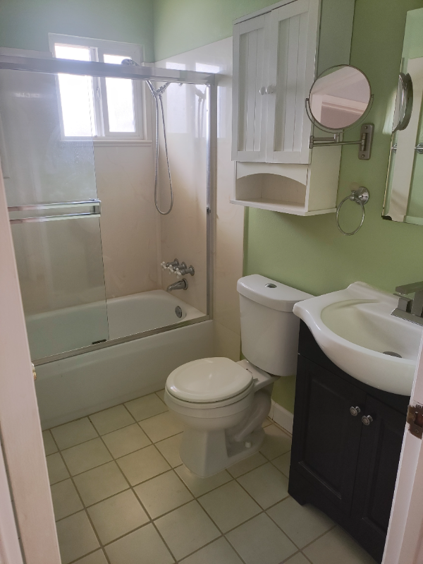 Building Photo - 412 Rosemont Dr