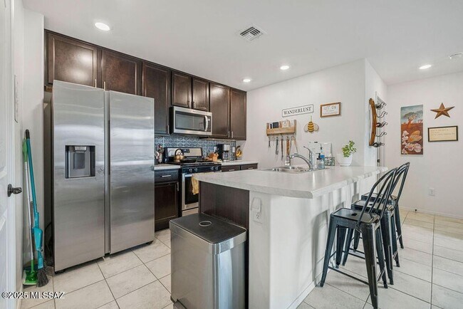 Building Photo - Beautiful Home in Rancho Sahuarita!