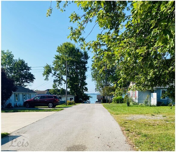 Building Photo - 113 Orchard Ave