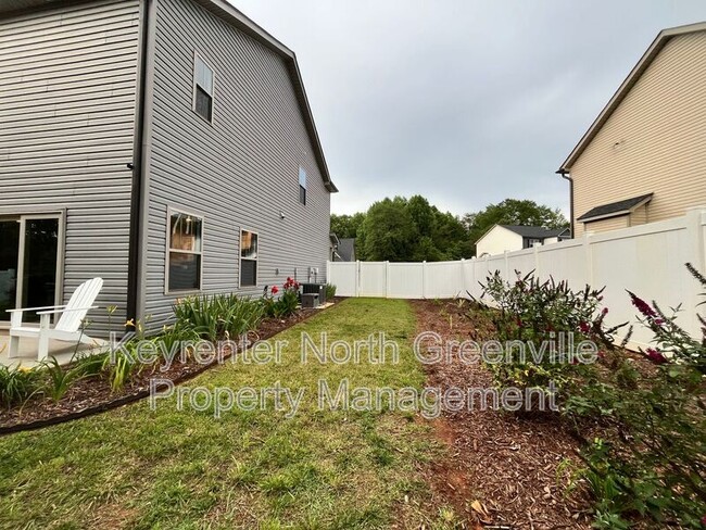 Building Photo - 8 Boyden Dr
