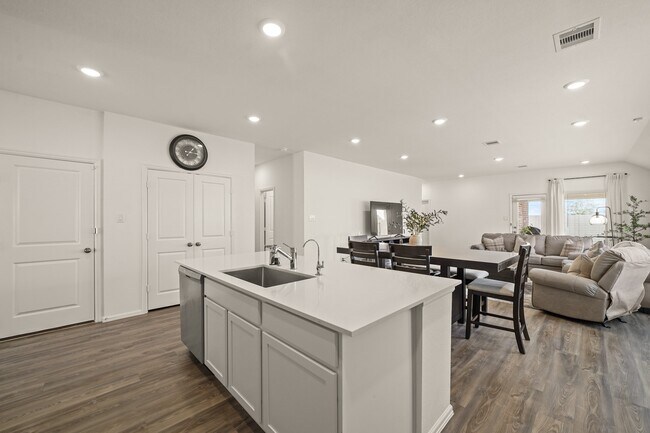 Building Photo - 3019 Live Springs Ct
