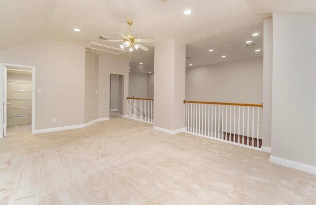 Building Photo - 1408 S Friendswood Dr