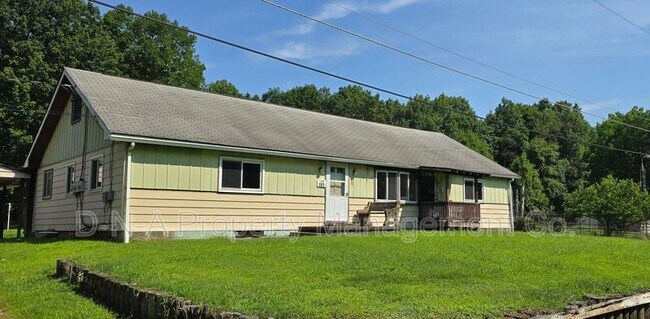 Primary Photo - 119 Maggie Way