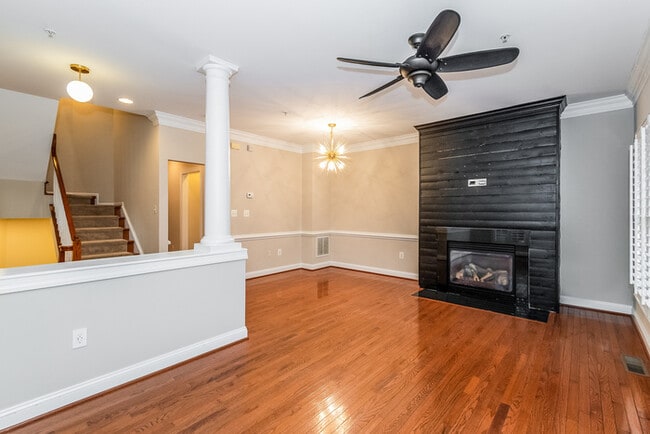 Building Photo - 87 Heron Lane