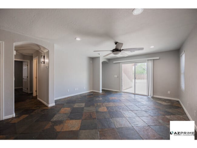 Building Photo - Stylish 3/2 Phoenix Home with RV Gate &amp...