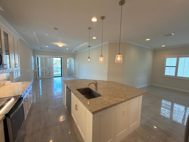 Building Photo - 455 SW 113th Ln