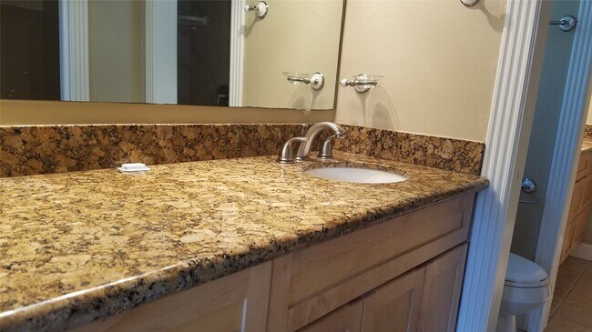 Building Photo - 11123 Hazelhurst Dr