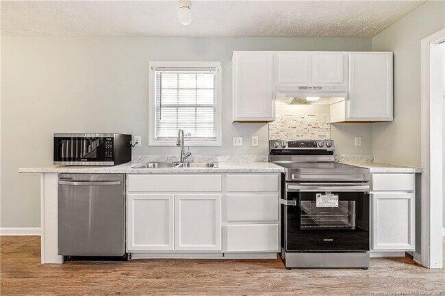 Building Photo - 519 Abbottswood Dr
