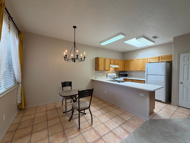 Building Photo - 4516 Holiday Breeze Pl NE