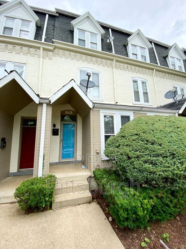 Building Photo - 753 Chautauqua Ct