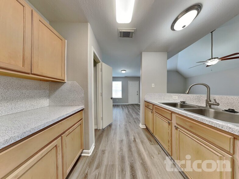 Building Photo - 6638 Windy River Ln