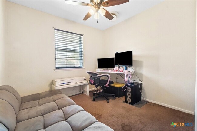 Building Photo - 1820 Gaynor Dr
