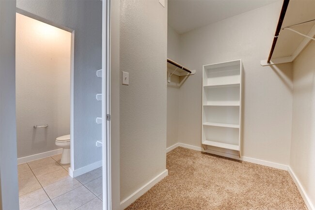 Building Photo - 40828 Mostyn Hill Dr