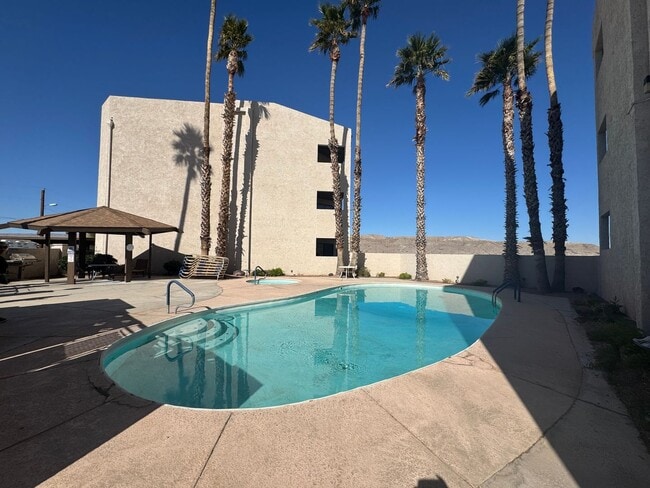 Building Photo - 1611 AZ-95