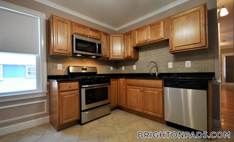 Primary Photo - 38 Turner St