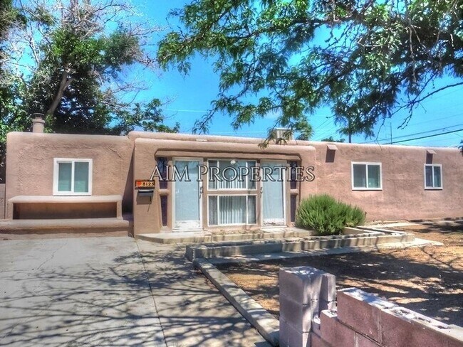 Building Photo - 8125 Aspen Ave NE