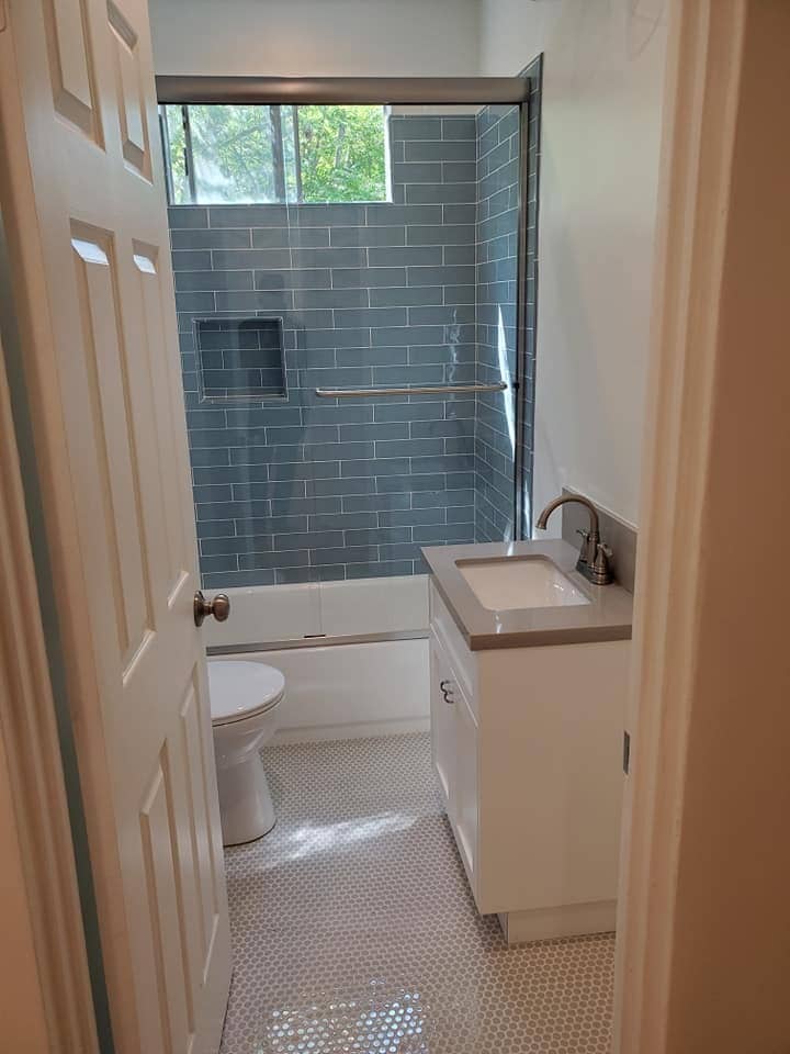 Building Photo - 1037 S Longwood Ave