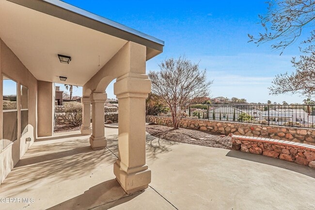 Building Photo - 6398 Franklin Summit Drive