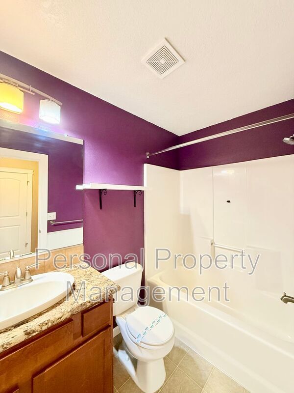 Building Photo - 5322 NE 95th St
