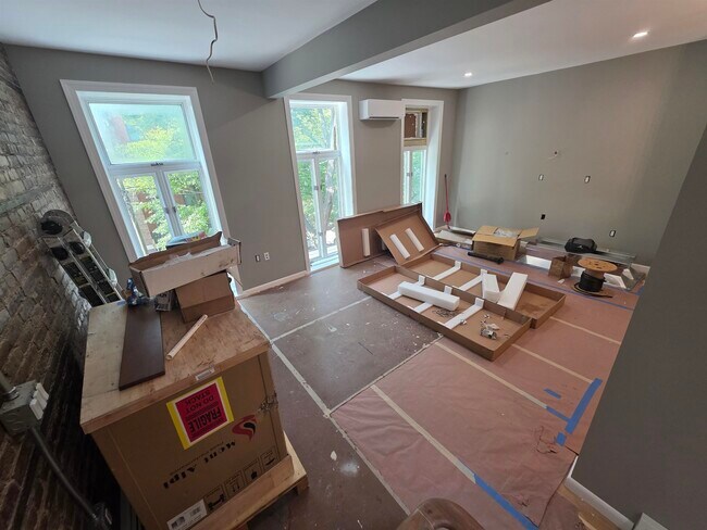 Building Photo - 207 Garden St