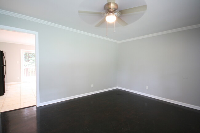 Building Photo - 3126 Las Animas Ave NW