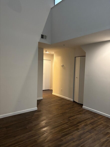 Building Photo - 1112 Windemere Ct