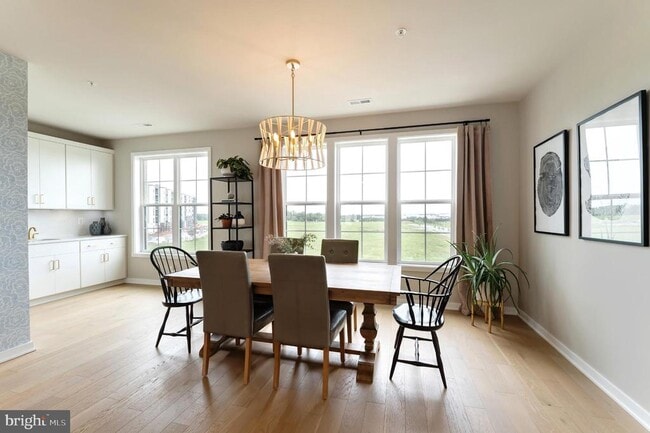 Building Photo - 22405 Claude Moore Dr