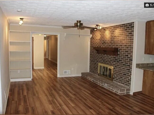 Building Photo - 3526 Clubland Dr