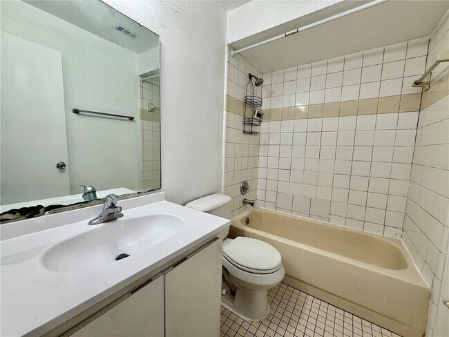 Building Photo - 6521 Garden Spring Ct